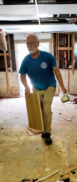 Tearing walls down to build up a community